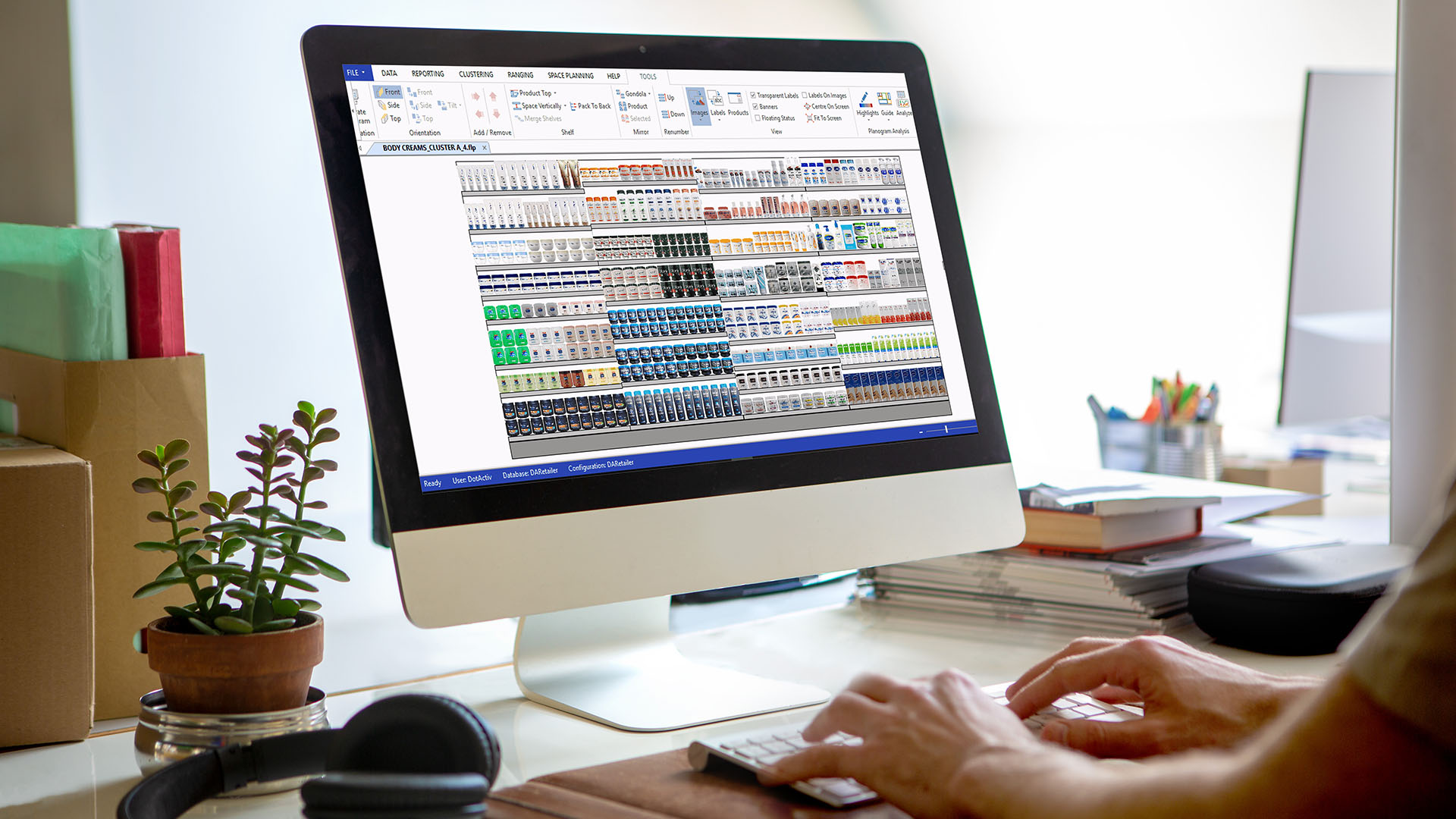 Category Management and Planogram Software Hero